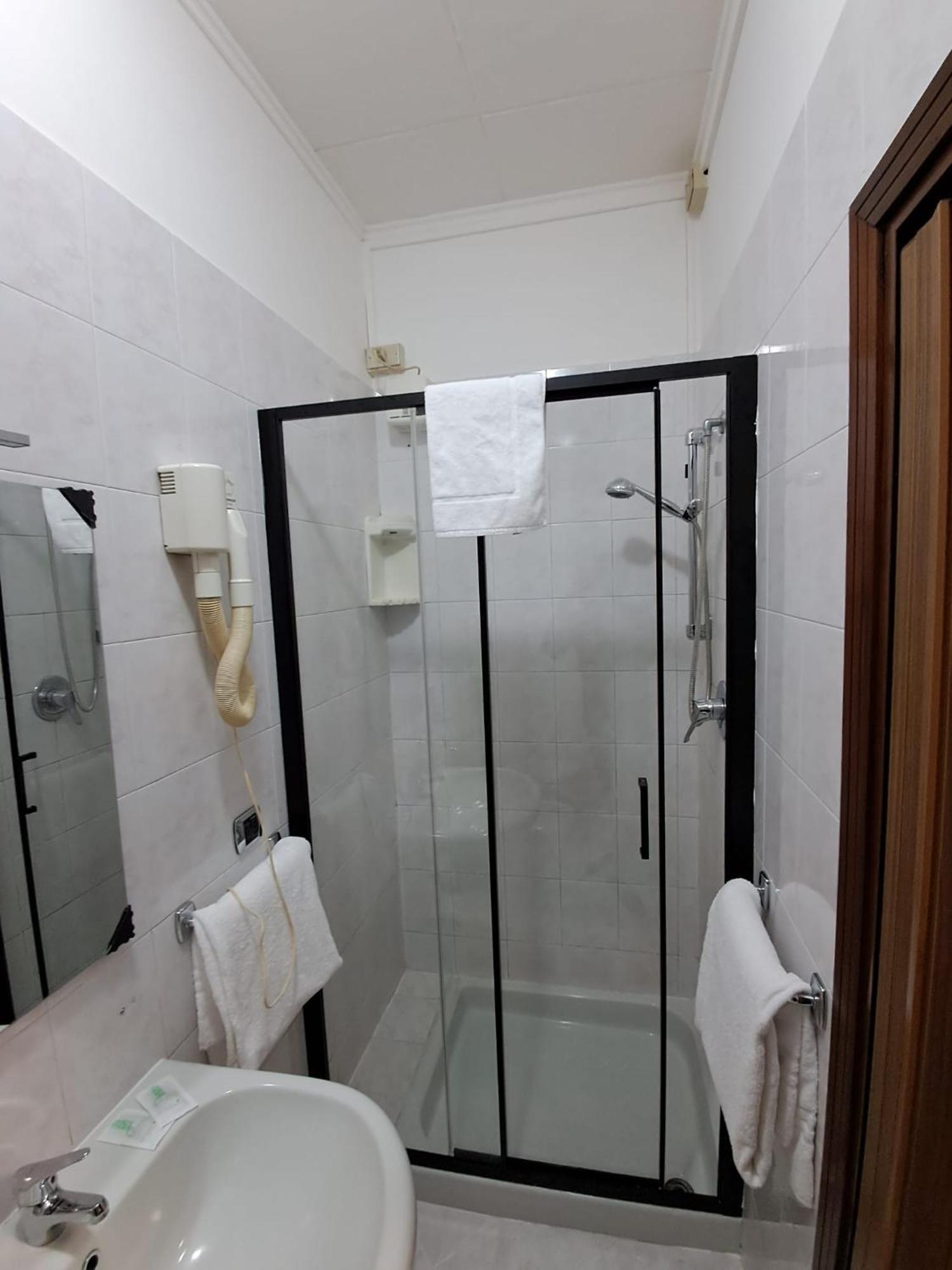 Hotel Tito 2 เมสเตร ภายนอก รูปภาพ